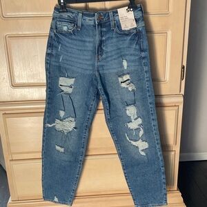 High Rise Mom Distressed Jeans by SO New with tag size 3